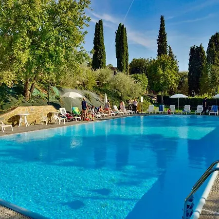Apartment Popoltaio-schiacciato Sleeps 2 Pool Air Con Ravigliano