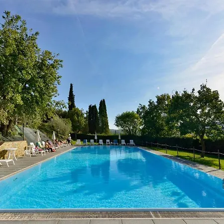 Apartment Popoltaio-schiacciato Sleeps 2 Pool Air Con *