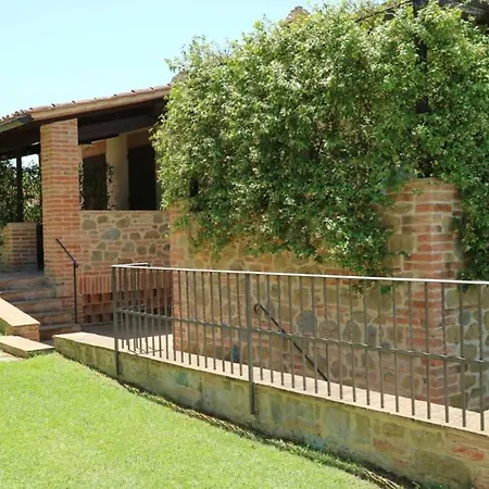Popoltaio-schiacciato Sleeps 2 Pool Air Con Апартаменты *