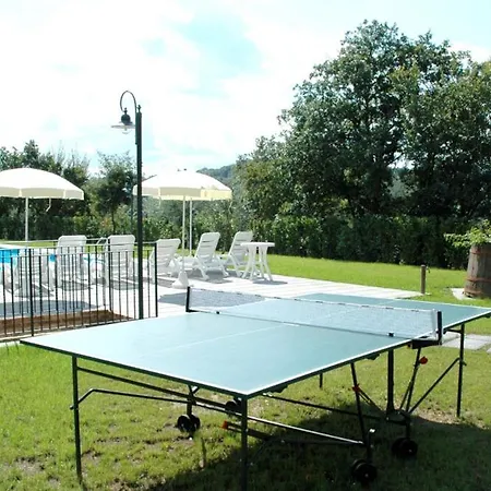 Popoltaio-schiacciato Sleeps 2 Pool Air Con Ravigliano
